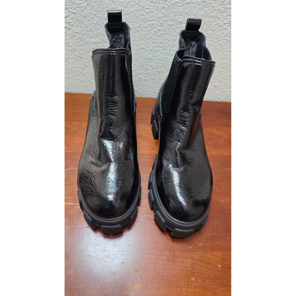Circus by Sam Edelman Darielle Boots Womens 9.5 Black Crinkle Patent Lug Sole